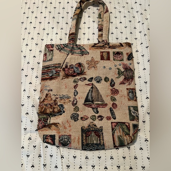 Handbags - Tote